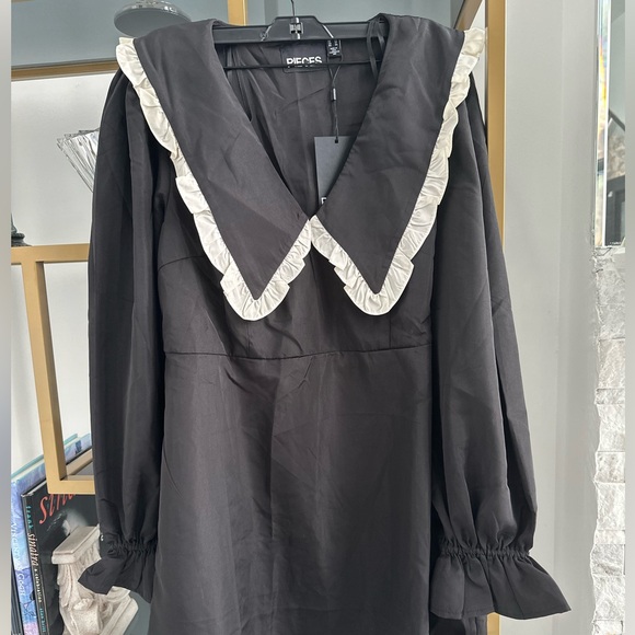 ASOS Black Long Sleeve Dress with Cream Trim - Picture 2 of 8